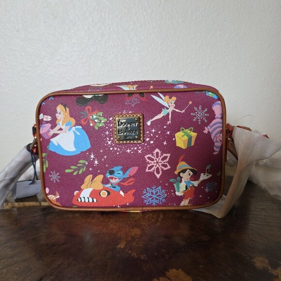 Disney Dooney & Bourke 2023 Christmas Holiday Camera Crossbody Bag NWT Rare - Picture 11 of 16